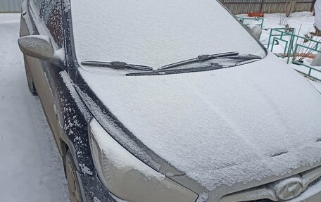 Hyundai Solaris II рестайлинг, 2013 год, 770 000 рублей, 3 фотография