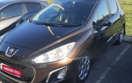 Peugeot 308 II, 2012 год, 738 000 рублей, 2 фотография