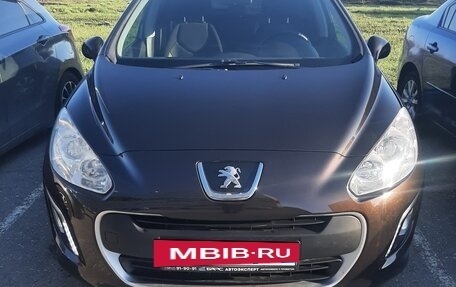 Peugeot 308 II, 2012 год, 738 000 рублей, 23 фотография