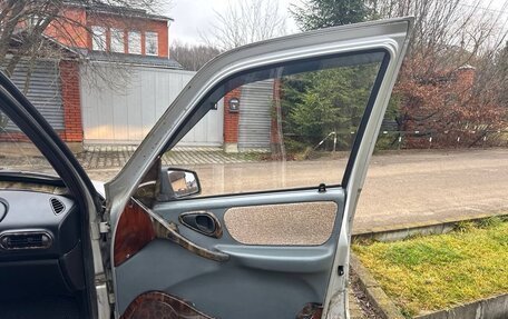 Chevrolet Niva I рестайлинг, 2004 год, 320 000 рублей, 31 фотография