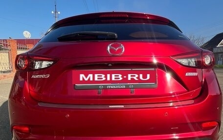 Mazda Axela, 2019 год, 1 900 000 рублей, 32 фотография