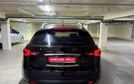 Infiniti FX II, 2011 год, 1 550 000 рублей, 8 фотография