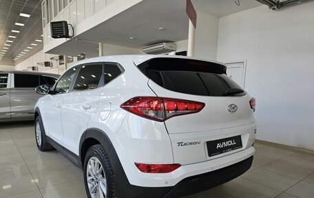 Hyundai Tucson III, 2016 год, 2 395 000 рублей, 10 фотография