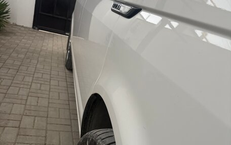 Volkswagen Caravelle T6 рестайлинг, 2016 год, 3 300 000 рублей, 11 фотография