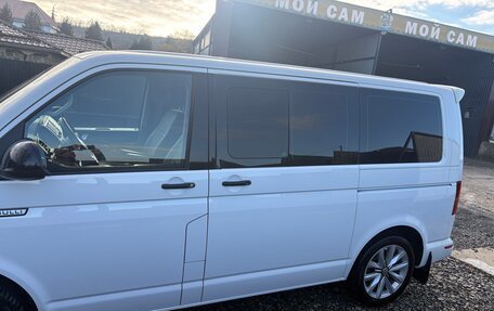 Volkswagen Caravelle T6 рестайлинг, 2016 год, 3 300 000 рублей, 5 фотография