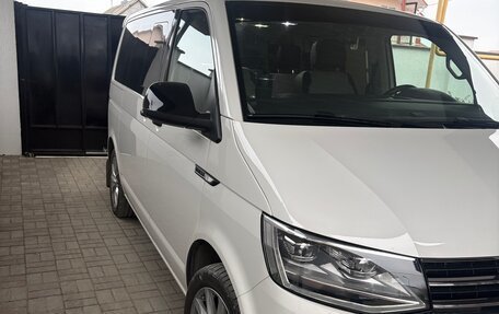 Volkswagen Caravelle T6 рестайлинг, 2016 год, 3 300 000 рублей, 10 фотография
