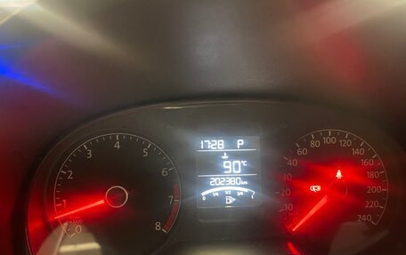 Volkswagen Polo VI (EU Market), 2015 год, 1 200 000 рублей, 18 фотография