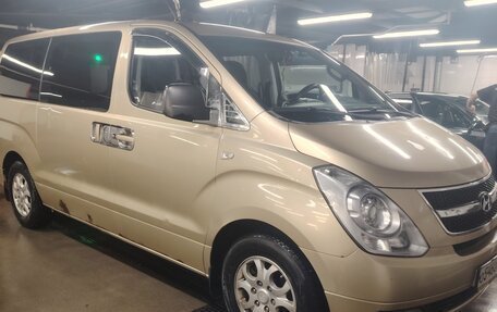 Hyundai H-1 II рестайлинг, 2008 год, 790 000 рублей, 3 фотография