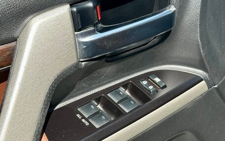 Toyota Land Cruiser 200, 2015 год, 4 550 000 рублей, 13 фотография