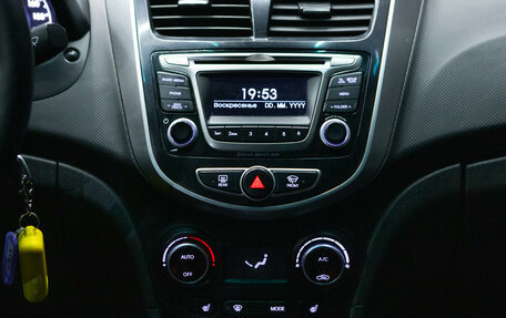 Hyundai Solaris II рестайлинг, 2015 год, 1 150 000 рублей, 14 фотография