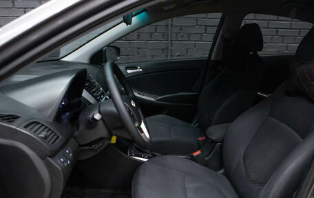 Hyundai Solaris II рестайлинг, 2015 год, 1 150 000 рублей, 10 фотография