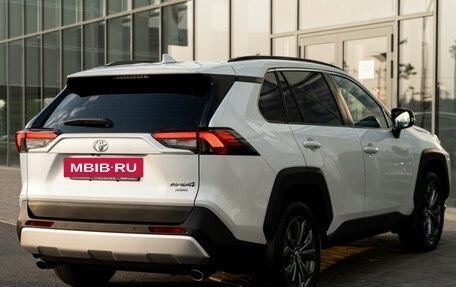 Toyota RAV4, 2025 год, 4 800 000 рублей, 6 фотография