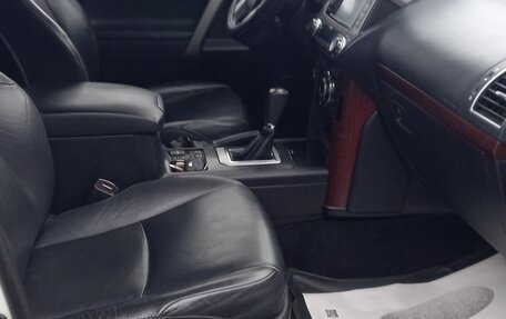 Toyota Land Cruiser Prado 150 рестайлинг 2, 2015 год, 3 399 000 рублей, 3 фотография