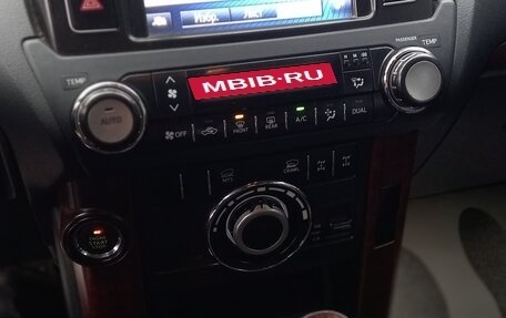 Toyota Land Cruiser Prado 150 рестайлинг 2, 2015 год, 3 399 000 рублей, 5 фотография