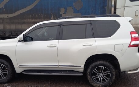 Toyota Land Cruiser Prado 150 рестайлинг 2, 2015 год, 3 399 000 рублей, 11 фотография