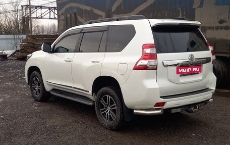 Toyota Land Cruiser Prado 150 рестайлинг 2, 2015 год, 3 399 000 рублей, 10 фотография