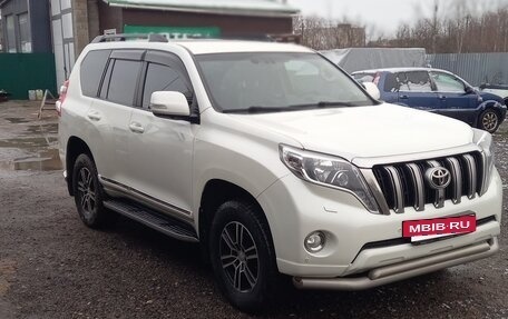 Toyota Land Cruiser Prado 150 рестайлинг 2, 2015 год, 3 399 000 рублей, 8 фотография