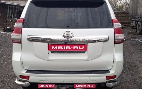 Toyota Land Cruiser Prado 150 рестайлинг 2, 2015 год, 3 399 000 рублей, 6 фотография