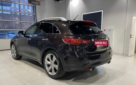Infiniti QX70, 2013 год, 1 670 000 рублей, 6 фотография