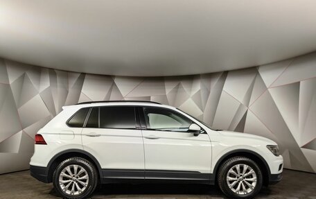 Volkswagen Tiguan II, 2019 год, 2 295 000 рублей, 6 фотография