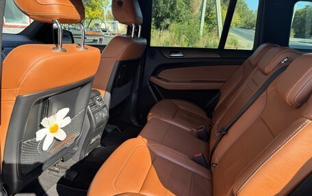 Mercedes-Benz GLS, 2016 год, 4 500 000 рублей, 14 фотография