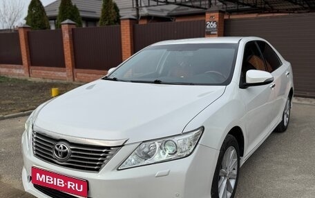 Toyota Camry, 2012 год, 1 900 000 рублей, 1 фотография