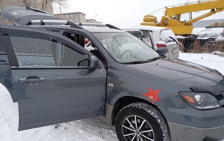 Mitsubishi Outlander III рестайлинг 3, 2003 год, 775 000 рублей, 1 фотография