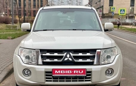 Mitsubishi Pajero IV, 2014 год, 1 999 000 рублей, 2 фотография