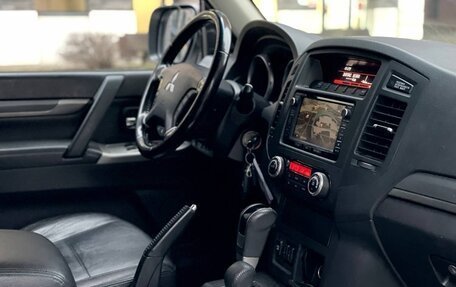 Mitsubishi Pajero IV, 2014 год, 1 999 000 рублей, 10 фотография