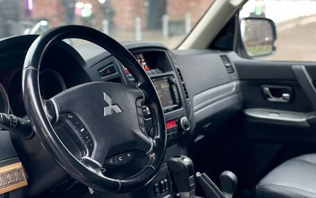 Mitsubishi Pajero IV, 2014 год, 1 999 000 рублей, 11 фотография