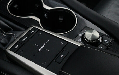 Lexus RX IV рестайлинг, 2021 год, 6 449 000 рублей, 23 фотография