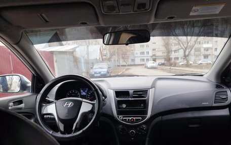 Hyundai Solaris II рестайлинг, 2012 год, 435 000 рублей, 3 фотография