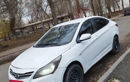 Hyundai Solaris II рестайлинг, 2012 год, 435 000 рублей, 2 фотография