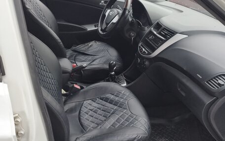 Hyundai Solaris II рестайлинг, 2012 год, 435 000 рублей, 9 фотография