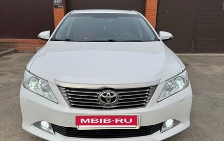 Toyota Camry, 2012 год, 1 900 000 рублей, 2 фотография