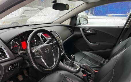 Opel Astra J, 2013 год, 850 000 рублей, 10 фотография