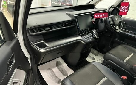 Honda Stepwgn IV, 2018 год, 3 049 900 рублей, 12 фотография