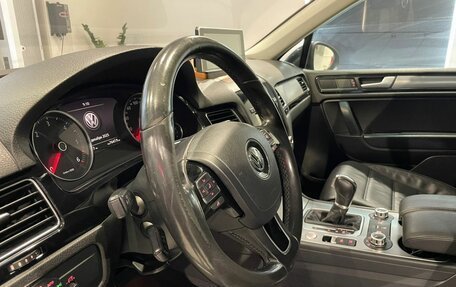 Volkswagen Touareg III, 2014 год, 1 990 000 рублей, 13 фотография