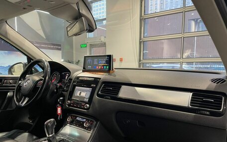 Volkswagen Touareg III, 2014 год, 1 990 000 рублей, 10 фотография