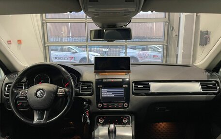 Volkswagen Touareg III, 2014 год, 1 990 000 рублей, 11 фотография