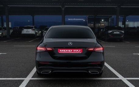 Mercedes-Benz E-Класс, 2020 год, 4 750 000 рублей, 1 фотография