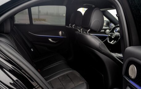 Mercedes-Benz E-Класс, 2020 год, 4 750 000 рублей, 12 фотография