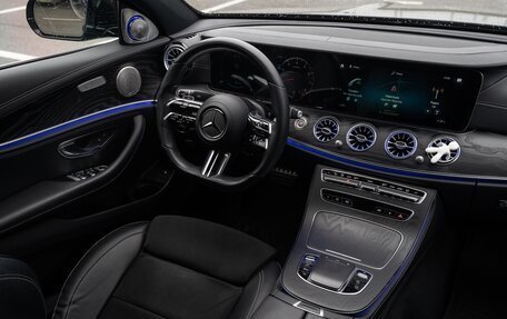 Mercedes-Benz E-Класс, 2020 год, 4 750 000 рублей, 10 фотография