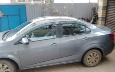 Chevrolet Aveo III, 2015 год, 585 000 рублей, 3 фотография