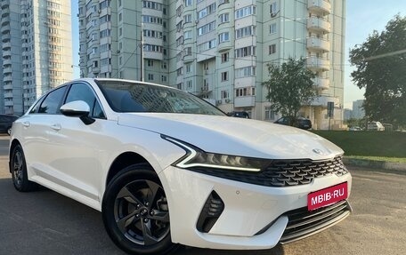 KIA K5, 2021 год, 2 100 000 рублей, 1 фотография