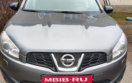 Nissan Qashqai, 2011 год, 900 000 рублей, 2 фотография