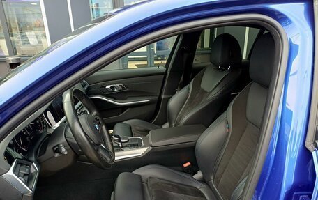 BMW 3 серия, 2020 год, 4 049 000 рублей, 23 фотография