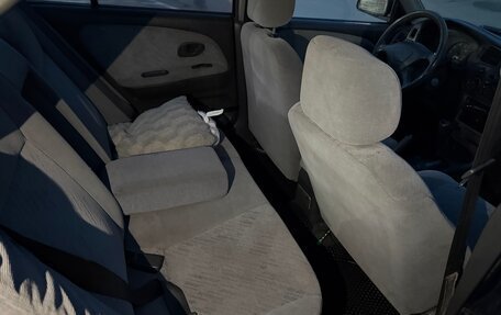 Mitsubishi Mirage VI рестайлинг, 2000 год, 190 000 рублей, 11 фотография