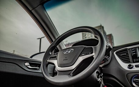 Hyundai Solaris II рестайлинг, 2017 год, 1 385 000 рублей, 16 фотография