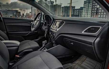 Hyundai Solaris II рестайлинг, 2017 год, 1 385 000 рублей, 20 фотография